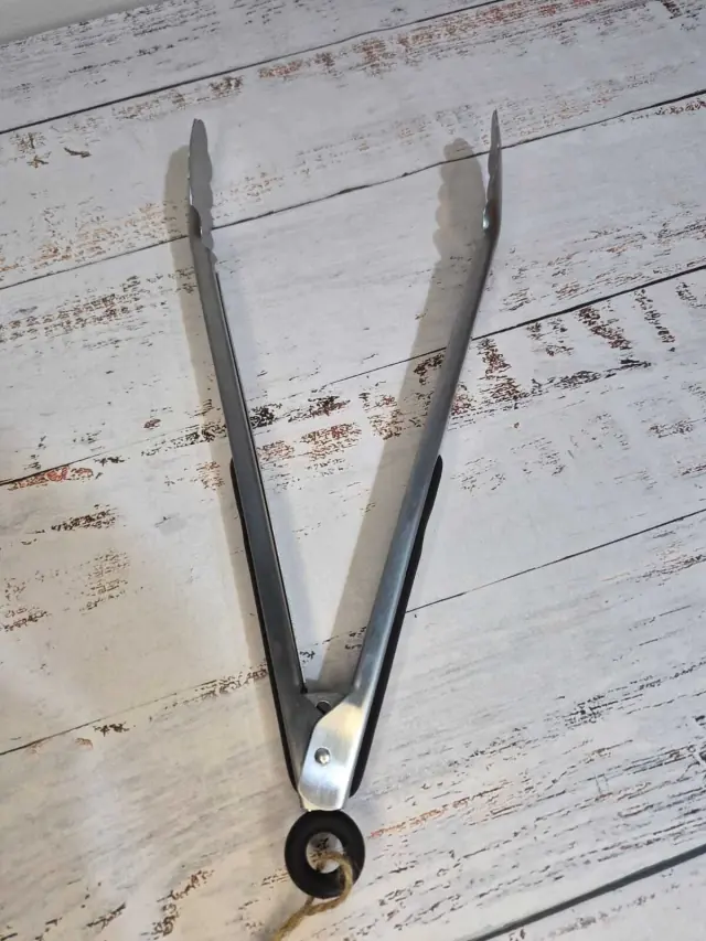Pinza de acero